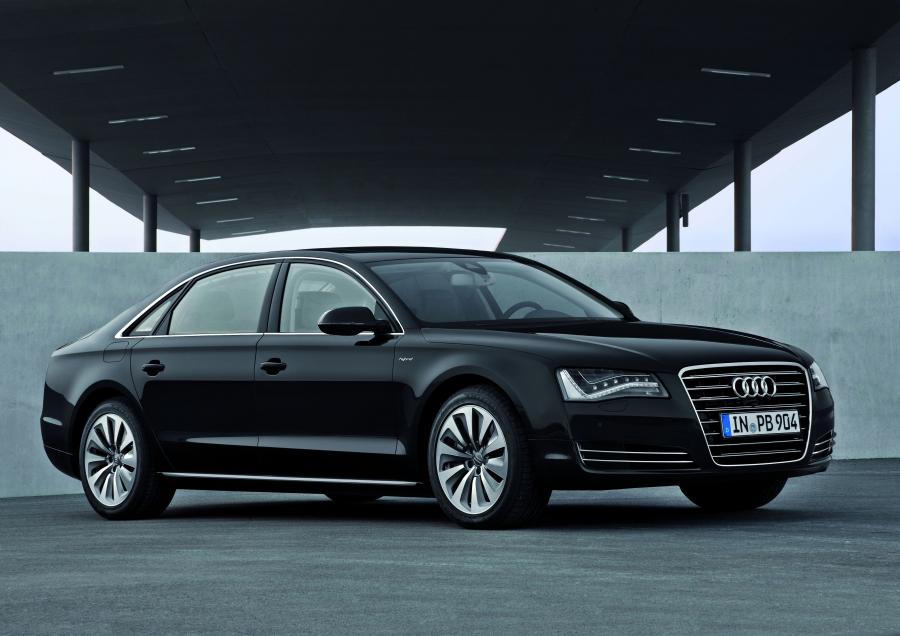  Audi A8 L Hybrid (D4) 2012 года  (WW) (фото 1 из 42)